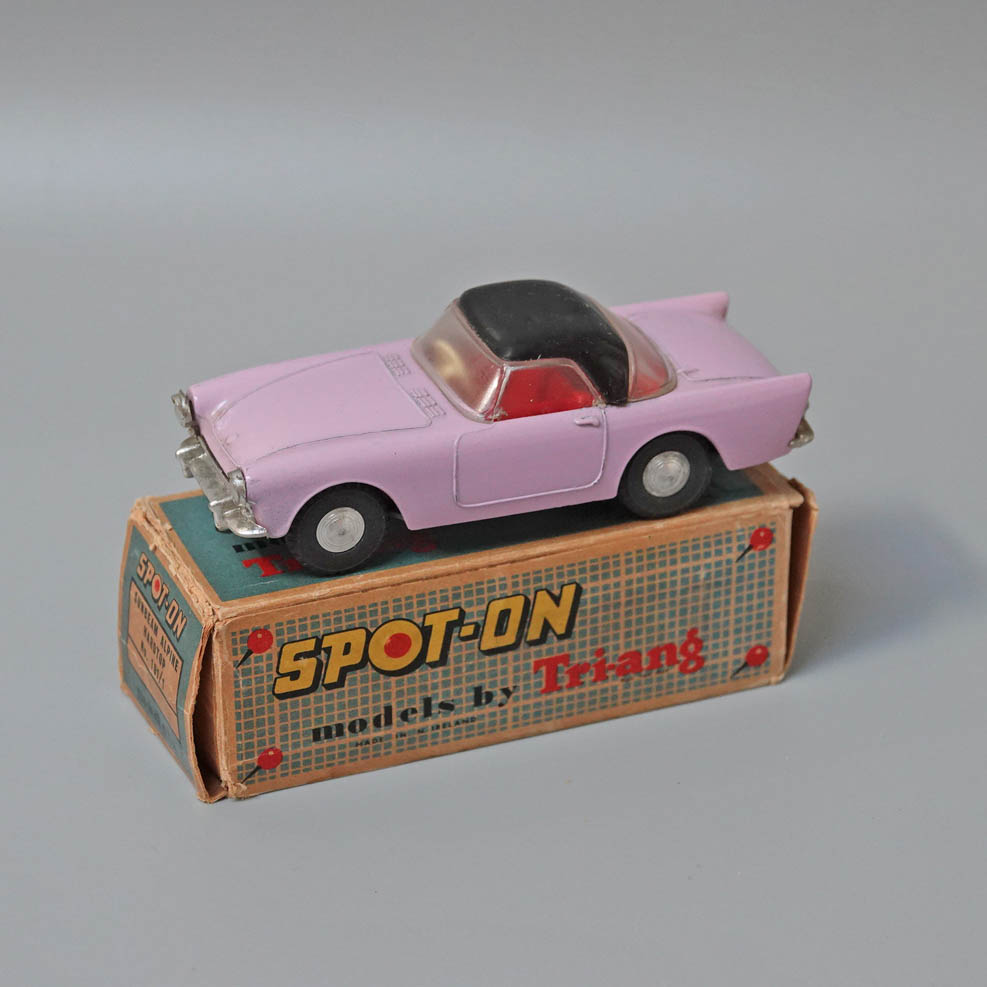 Spot-on 191/1 Sunbeam Alpine hardtop in lilac black roof