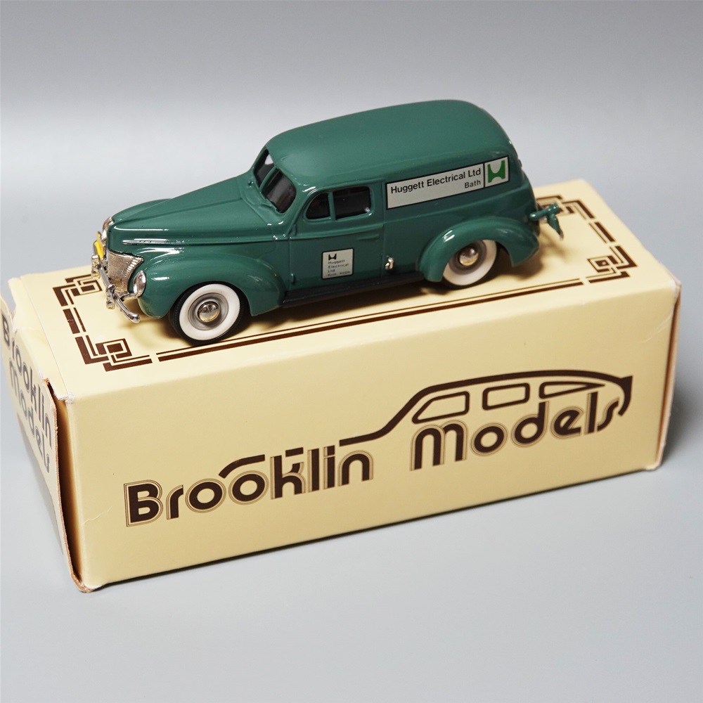 Brooklin models BRK 9 1940 Ford Sedan Huggett Electrical Christmas 1990