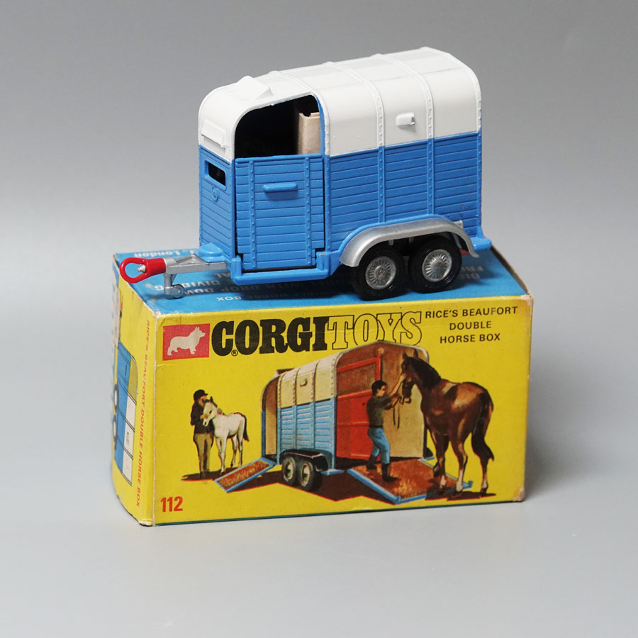 Corgi 112 Rices Beaufort double horse box