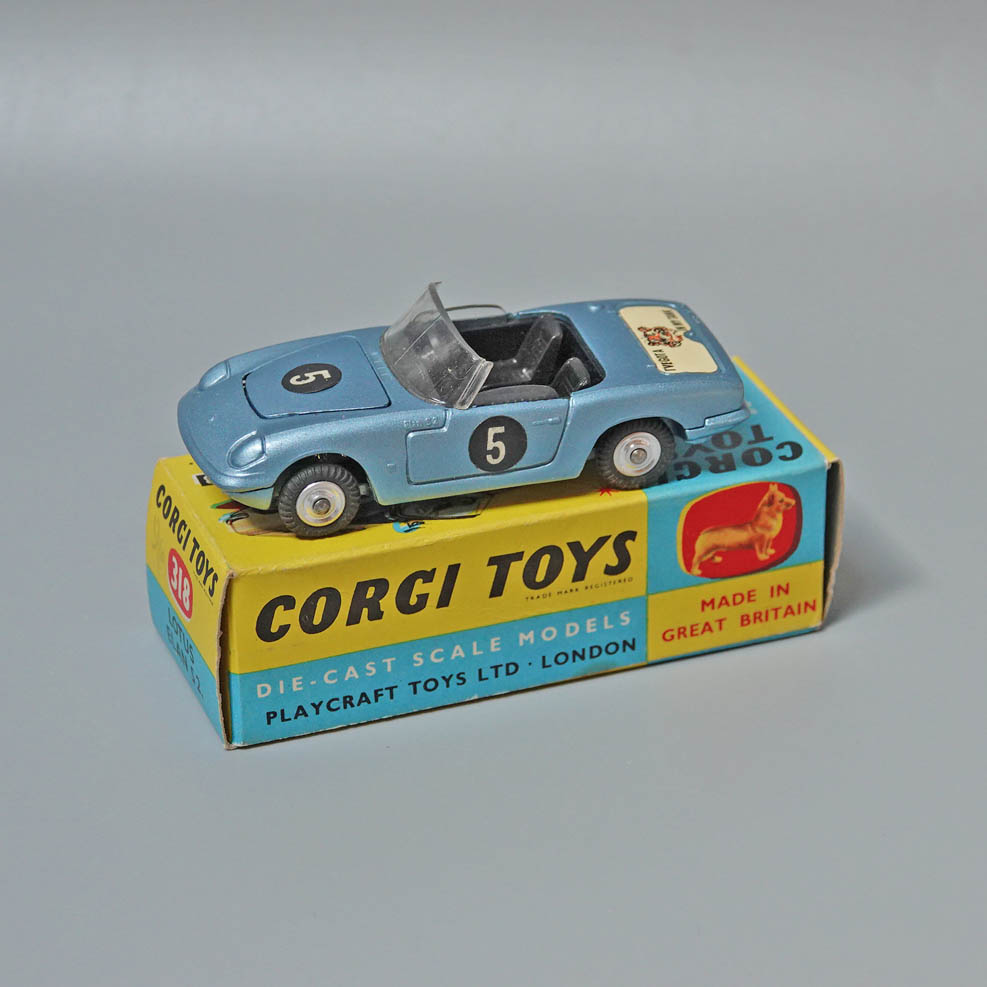 Corgi 318 Lotus Elan S2 in metallic blue #5 