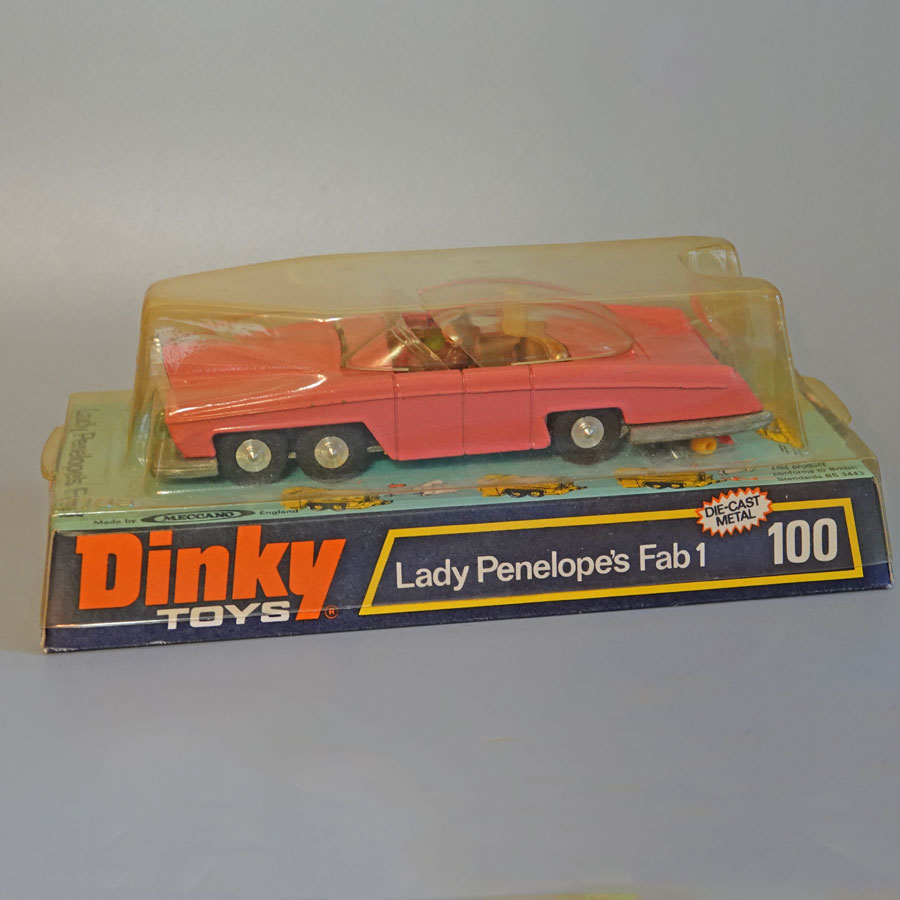 Dinky 100 Lady Penelopes Fab 1 in blister