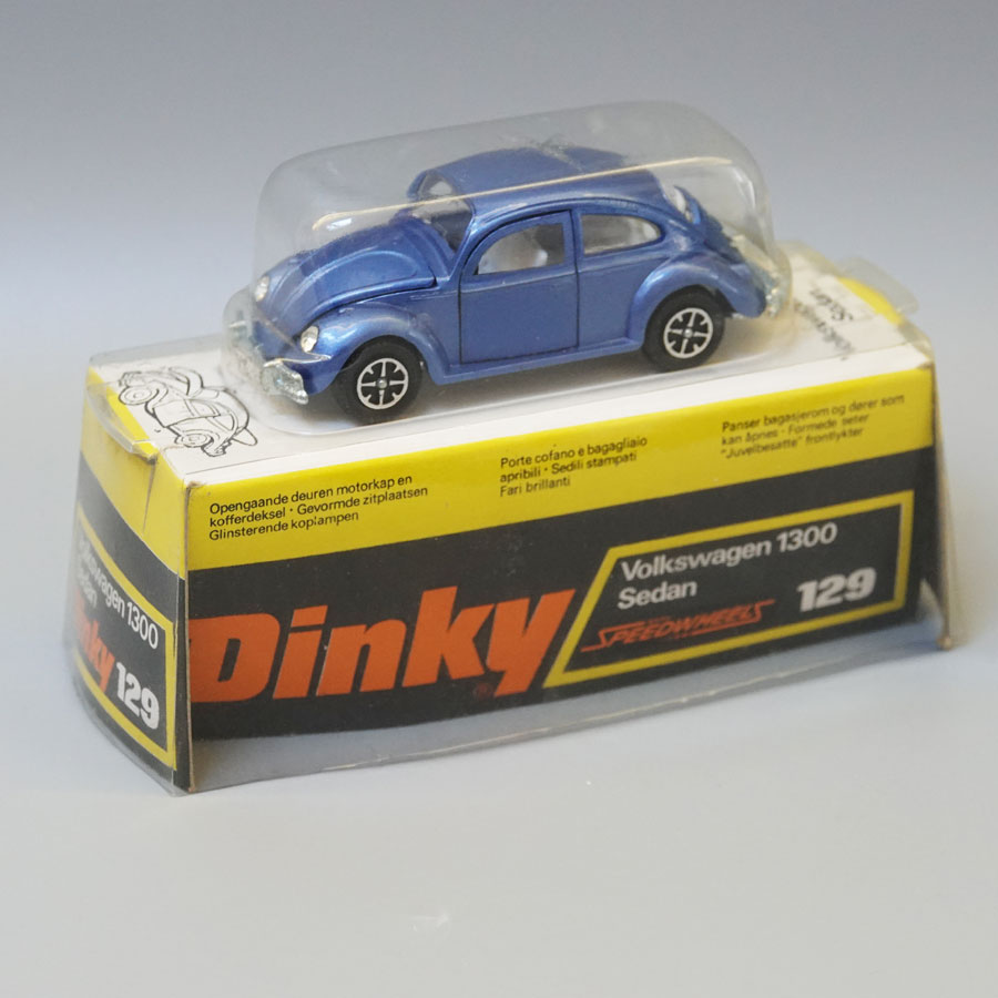 Dinky 129 Volkswagen 1300 Sedan metallic blue