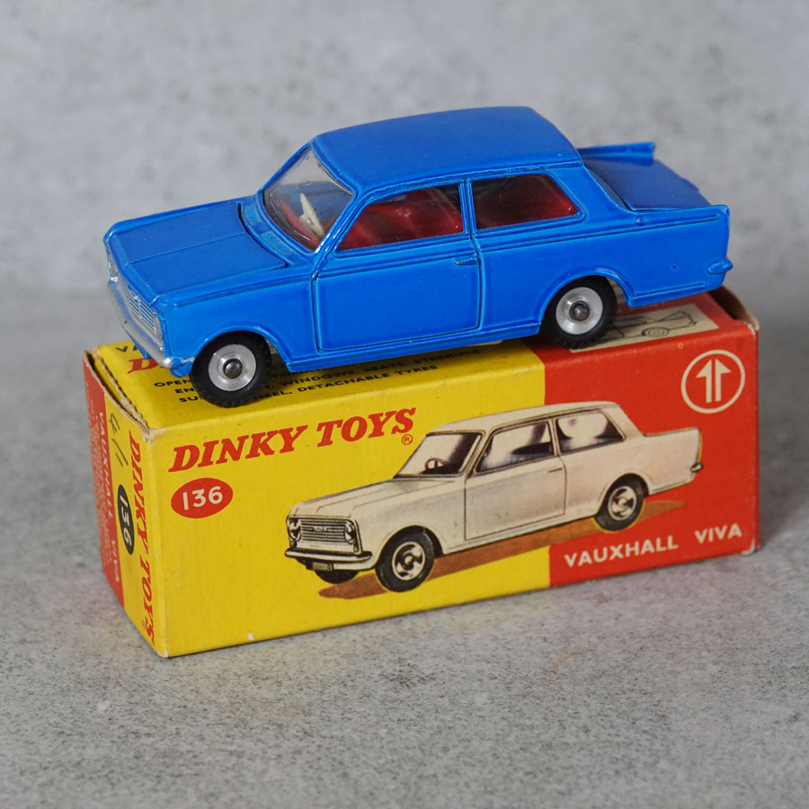 Dinky 136 Vauxhall Viva Bright Metallic Blue 2nd Issue Bare Metal Baseplate