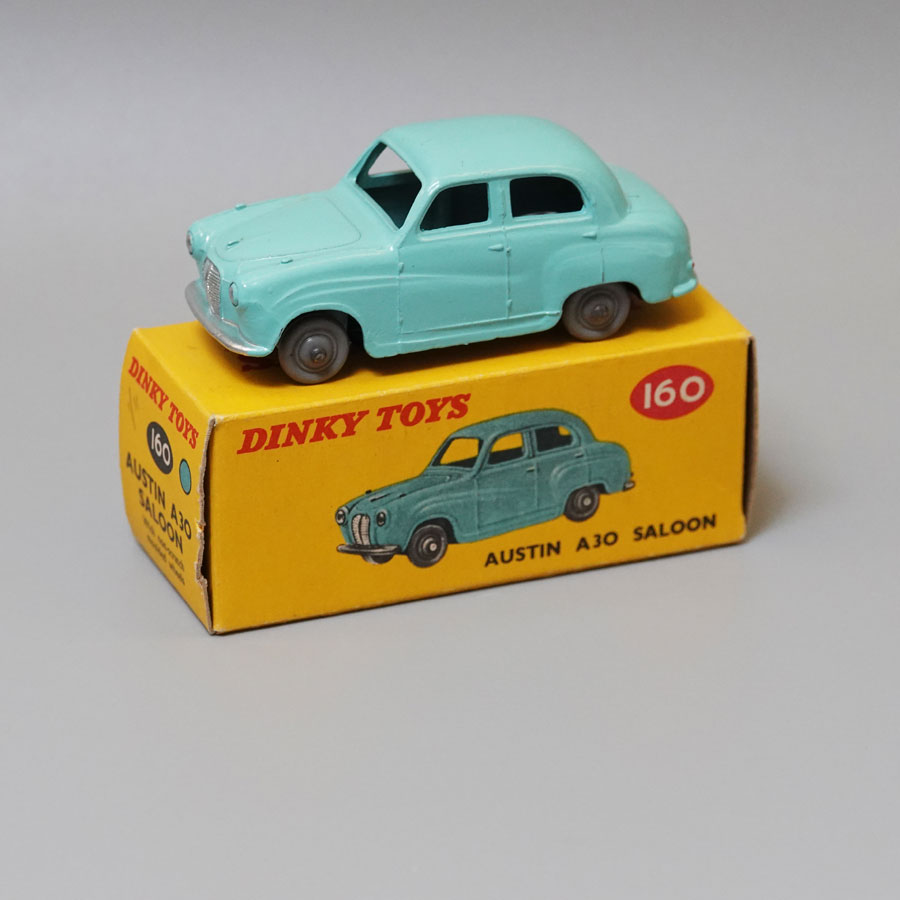 Dinky 160 Austin A30 Saloon turquiose smooth wheels