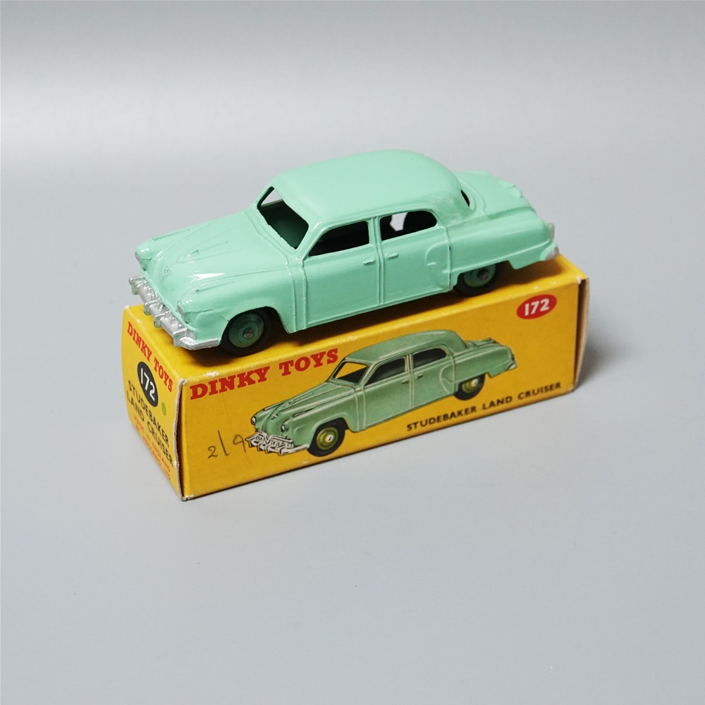 Dinky 172 Studebaker land cruiser green with green hubs