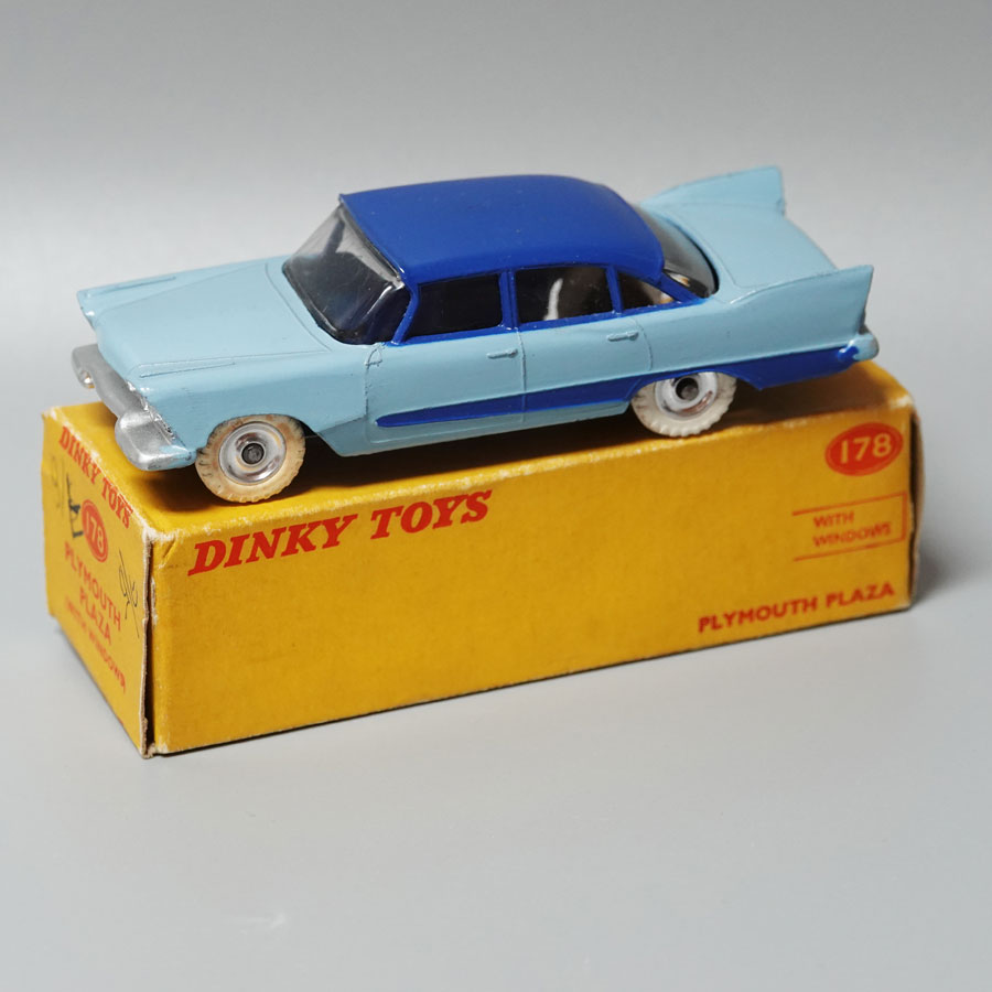 Dinky 178 Plymouth Plaza 2 tone blue plain box