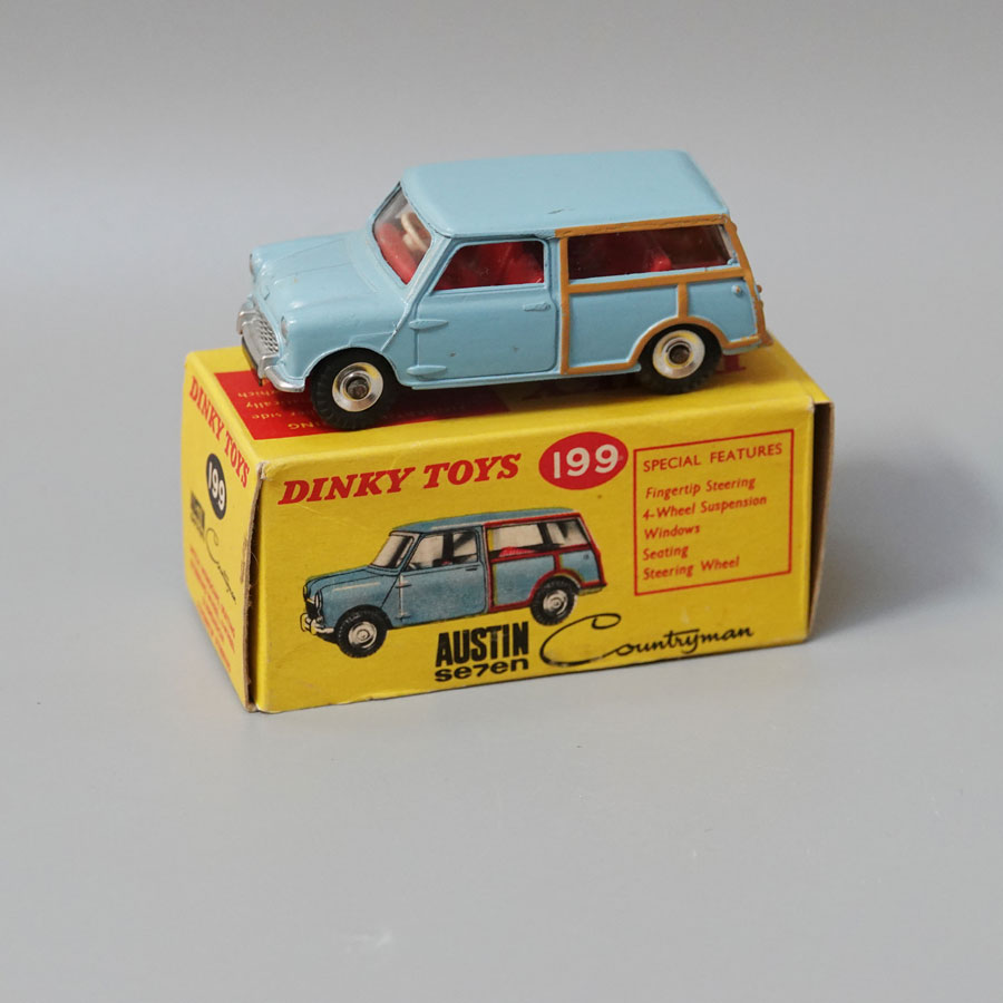 Dinky 199 Austin 7 countryman suede blue