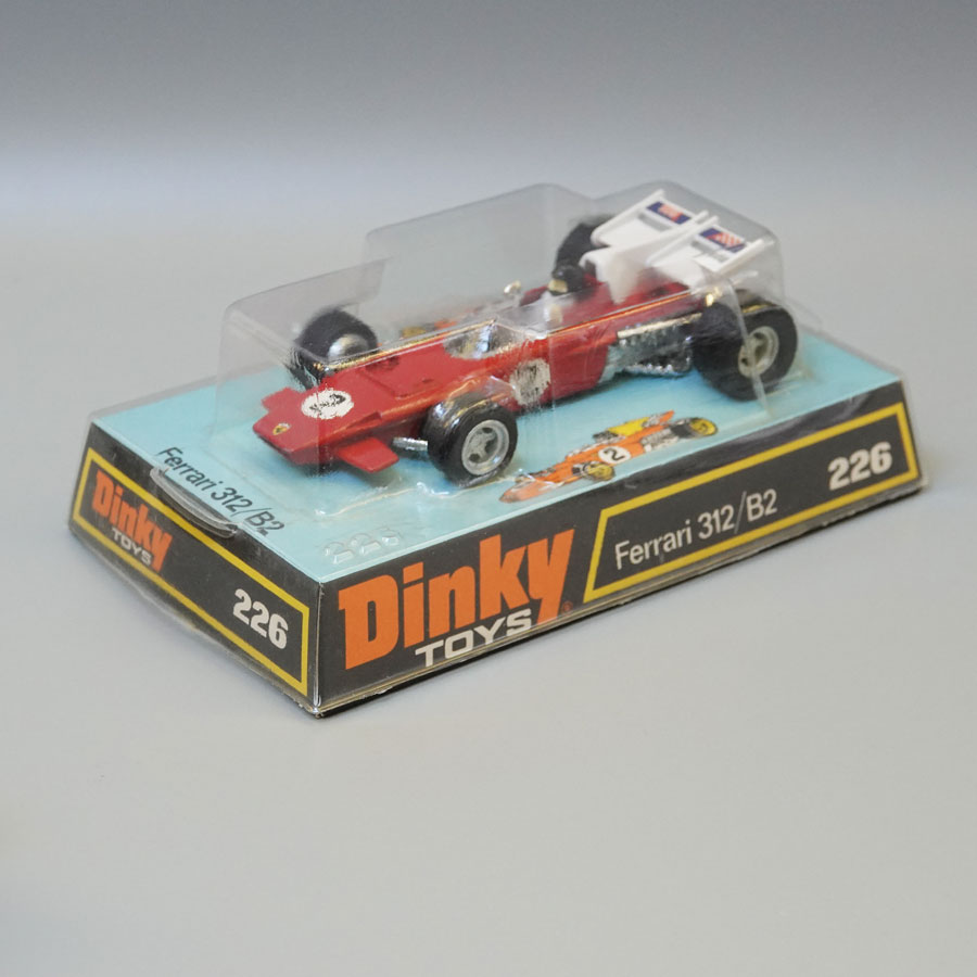 Dinky 226 ferrari 312/B2 racing car red