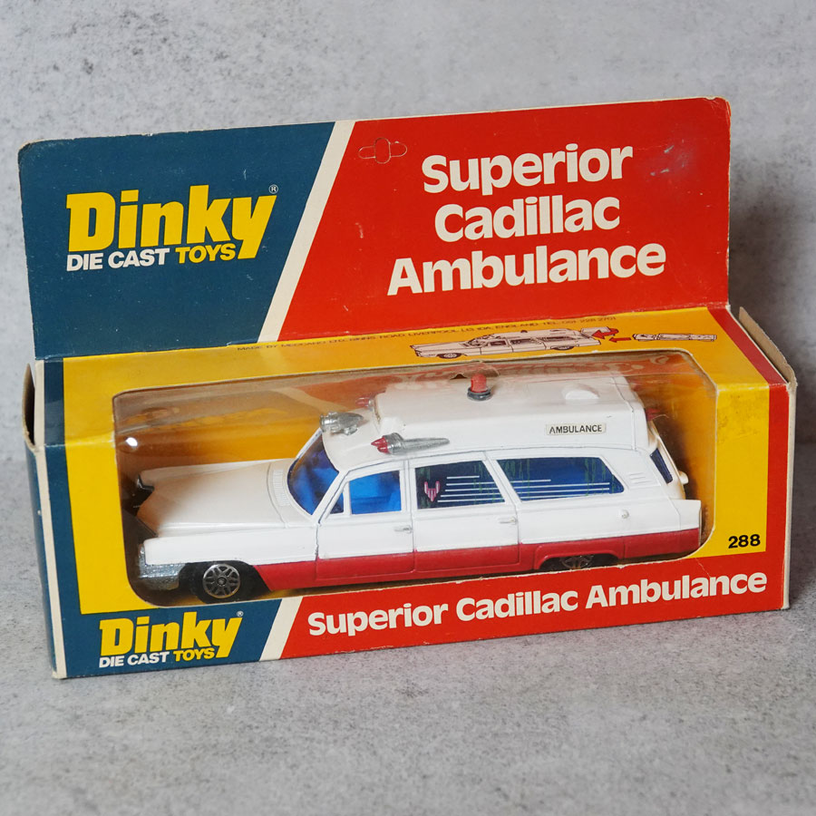 Dinky 288 Superior Cadillac Ambulance plastic front box