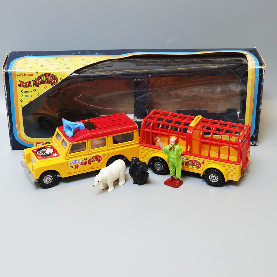 Corgi 30 Pinder Jean Richards Circus Land Rover & Animal Trailer