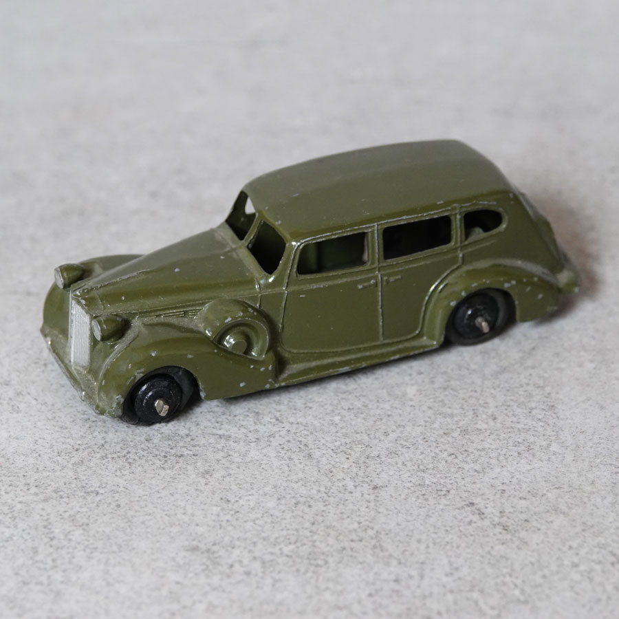 Dinky 39A Packard Super 8 Tourer Olive green