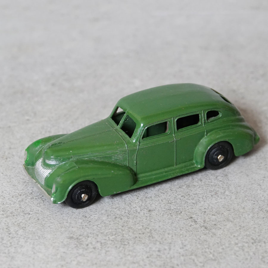 Dinky 39E Chrysler Royal mid green 
