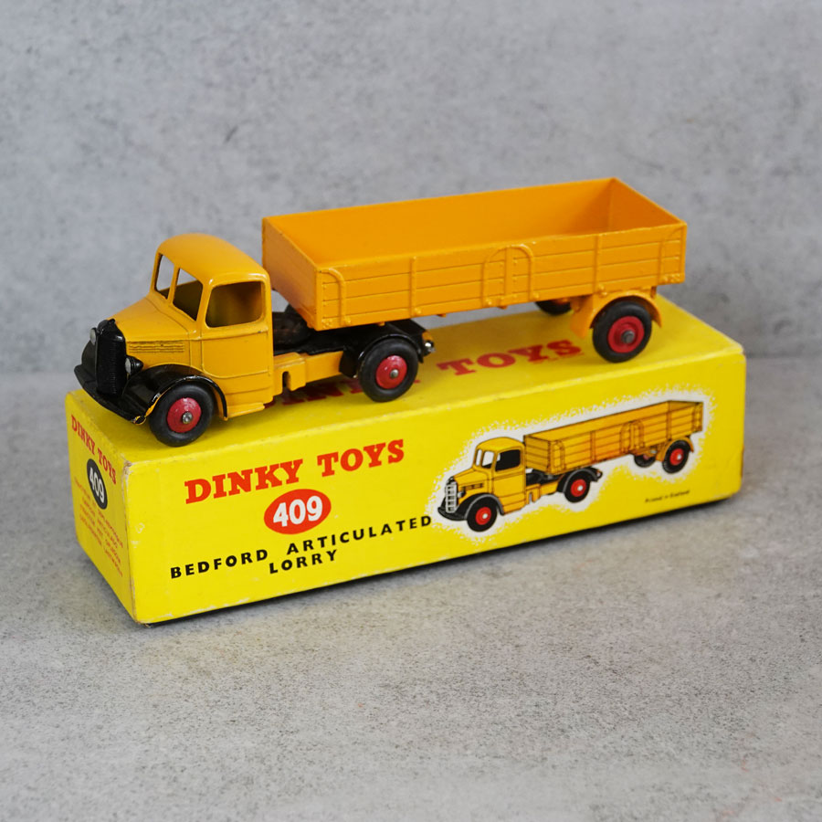 Dinky 409 Bedford Articulated Lorry