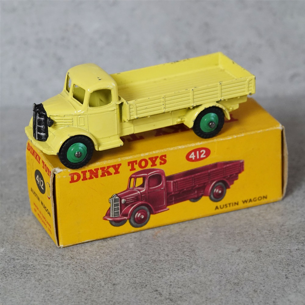 Dinky 412 Austin Wagon Lemon Yellow & Green Hubs