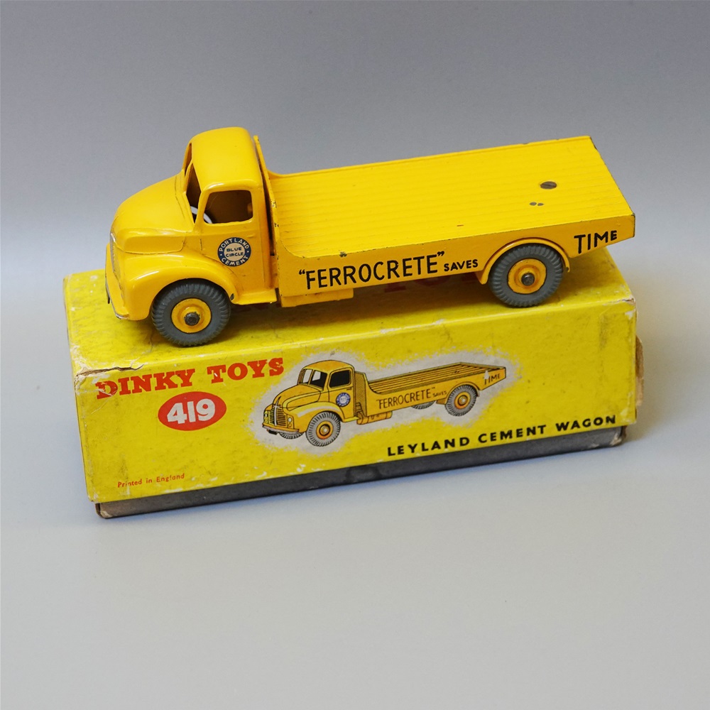 Dinky 419 Leyland Cement wagon