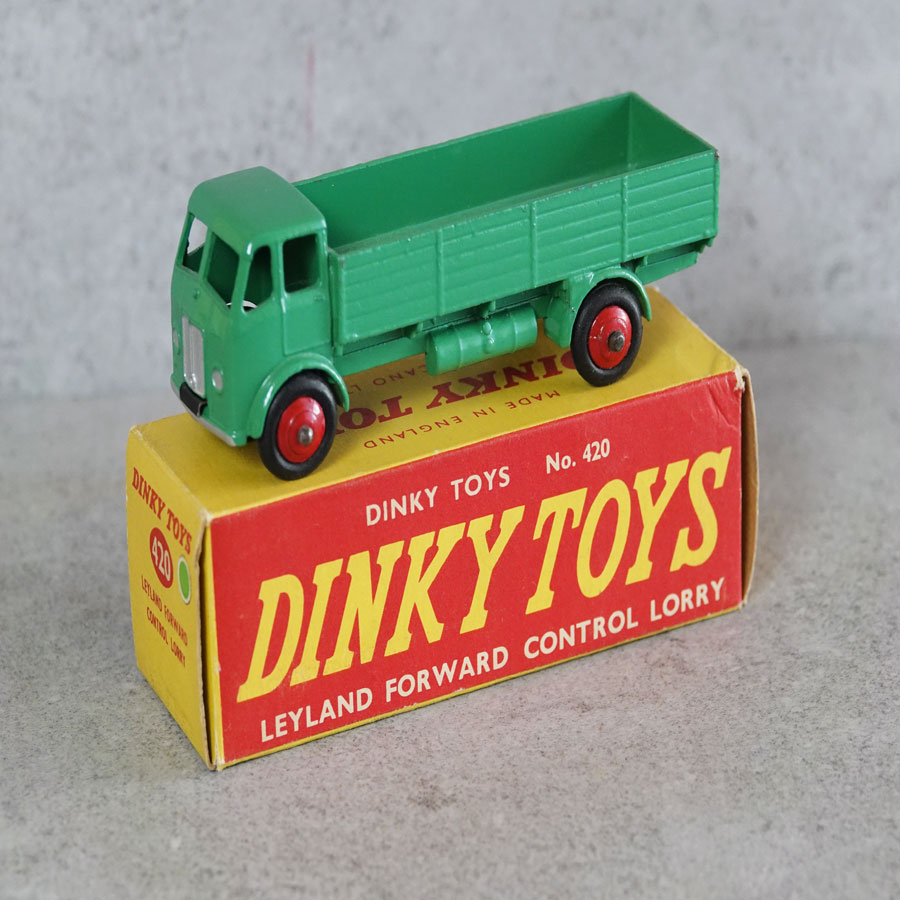 Dinky 420 Forward Control Lorry green red hubs