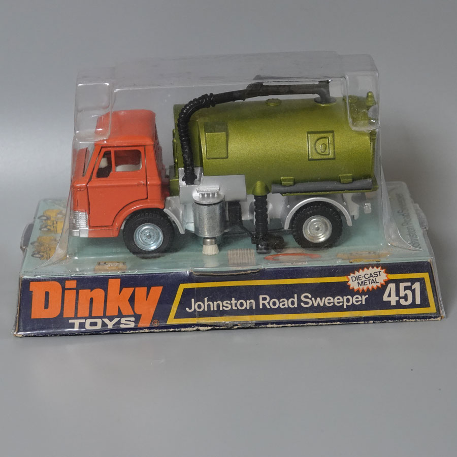 Dinky 451 Johnston Road Sweeper bubble pack