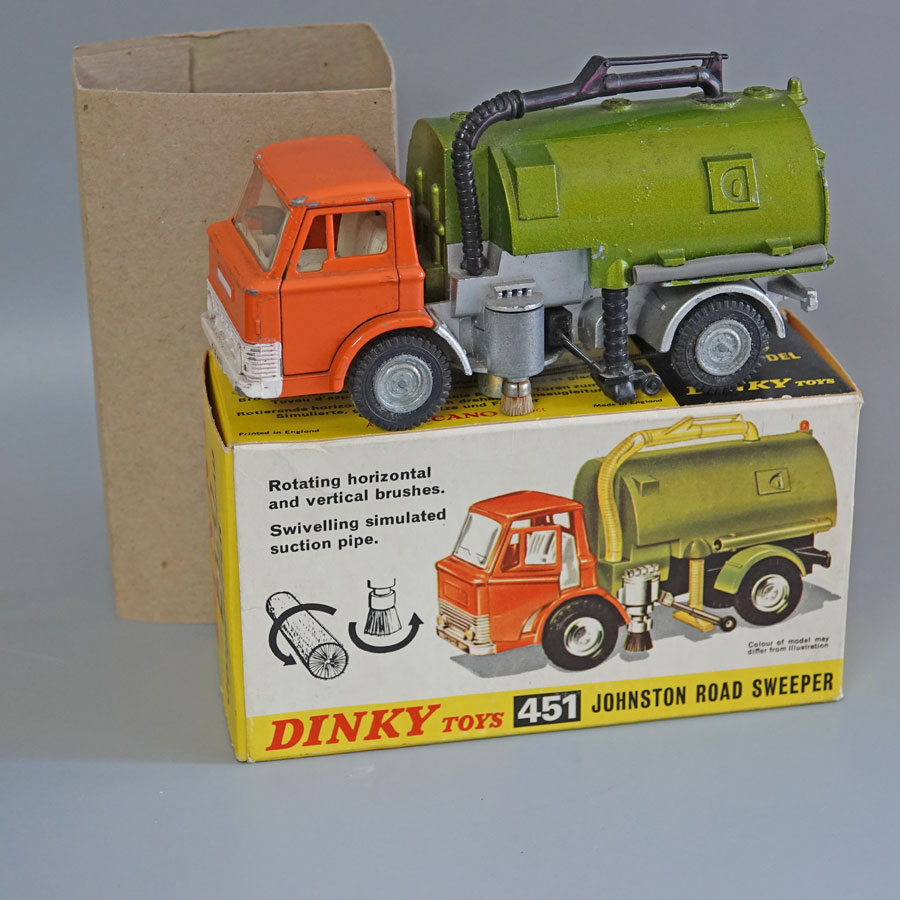 Dinky 451 Johnston Road Sweeper picture box