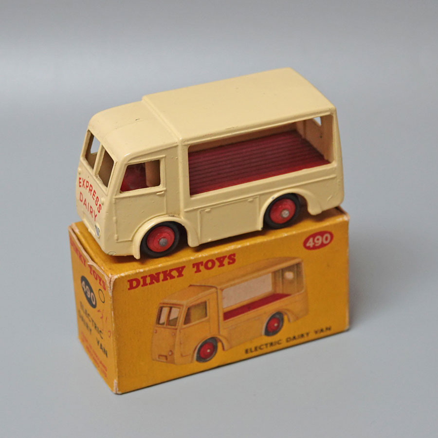Dinky 490 Electric Dairy Van EXPRESS DAIRY Cream & Red