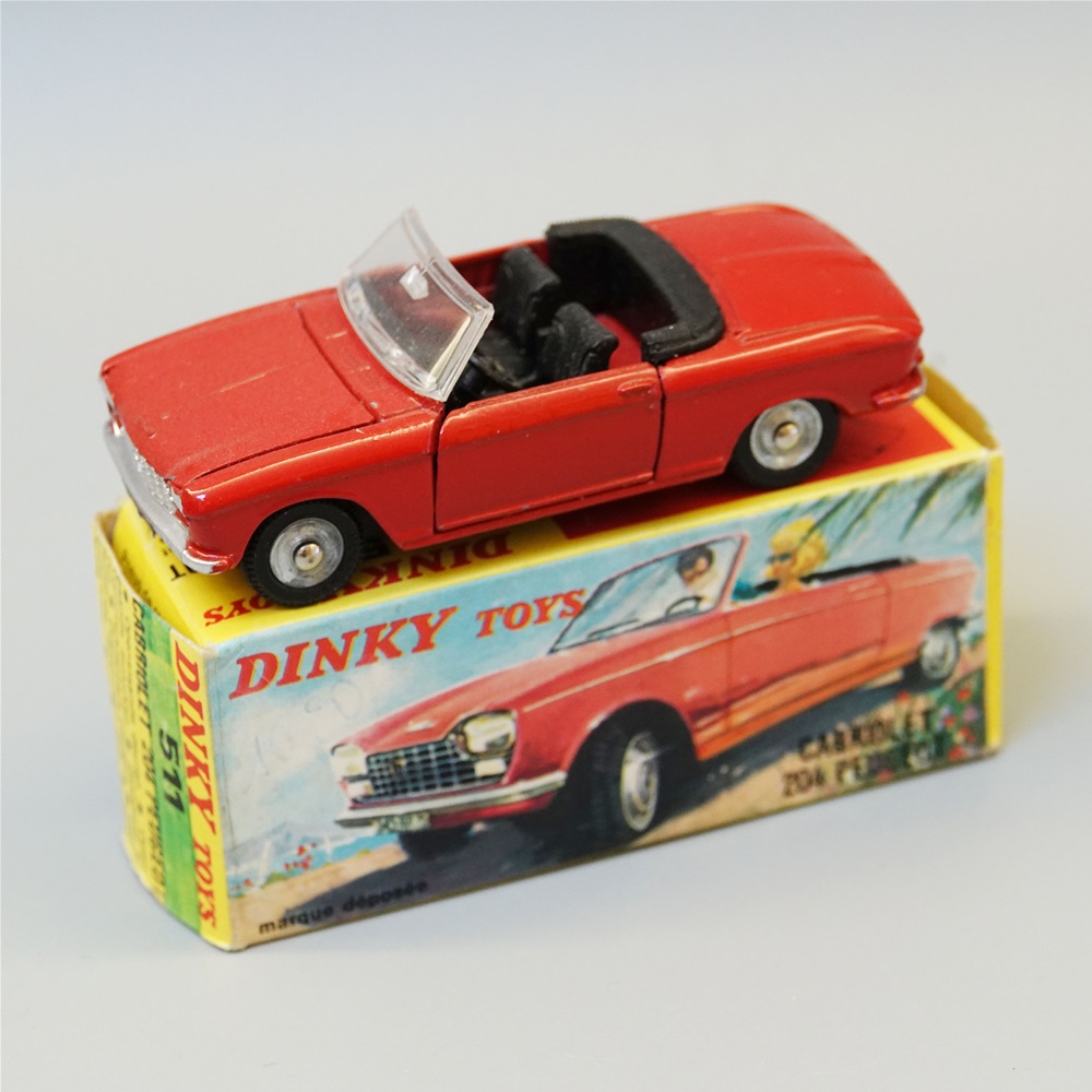 Dinky 511 Peugeot 204 Cabriolet Red