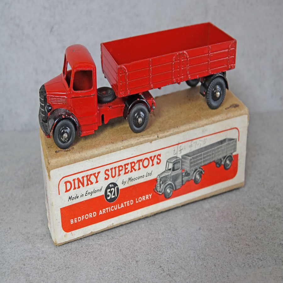 Dinky 521 Bedford Articulated Lorry Red & Black