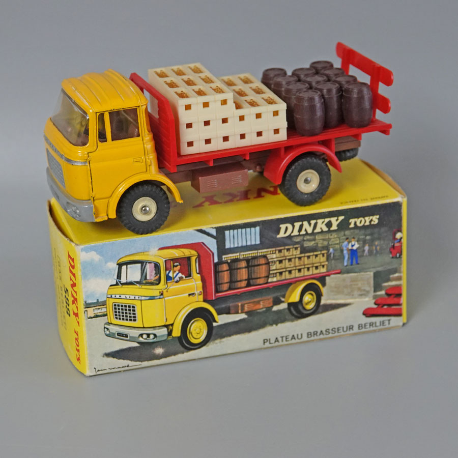 Dinky 588 Berliet Beer Lorry