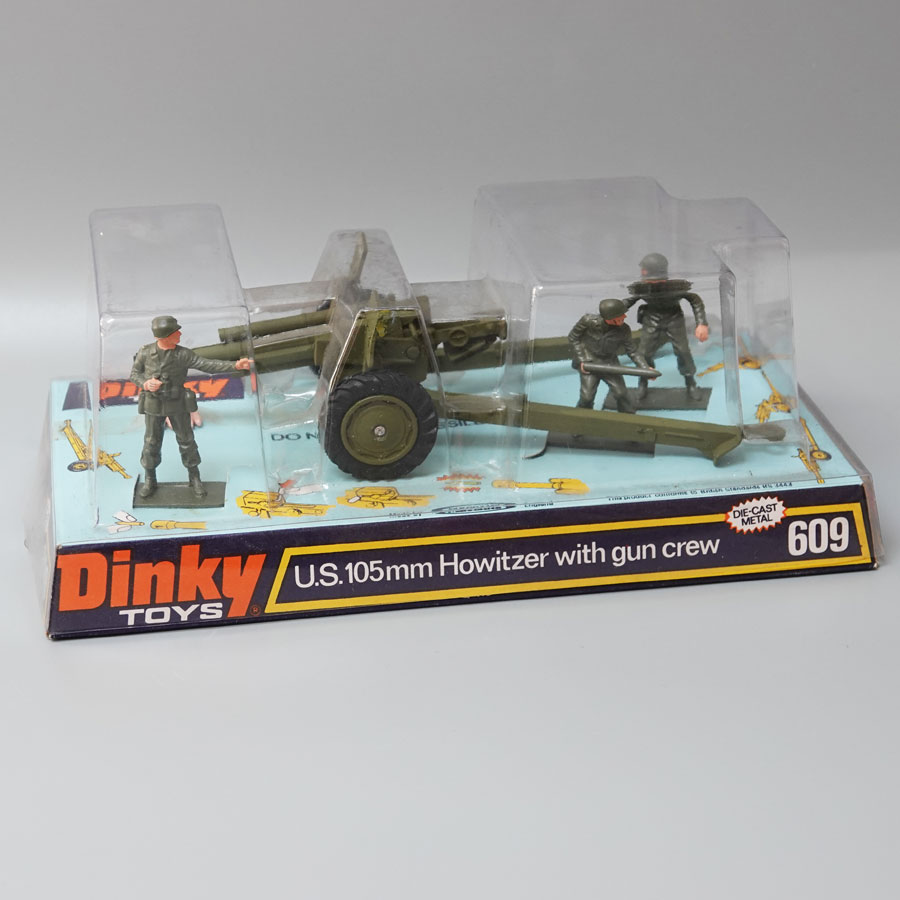 Dinky 609 US 105mm Howitzer with gun crew