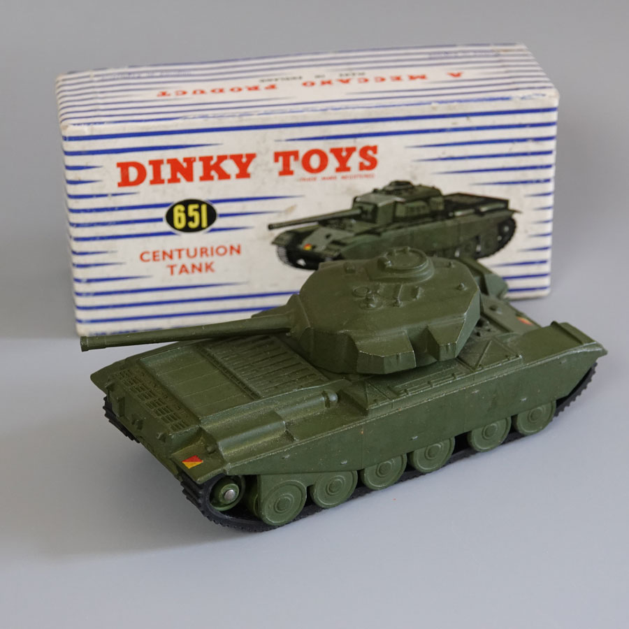 Dinky 651 Centurion Tank matt green