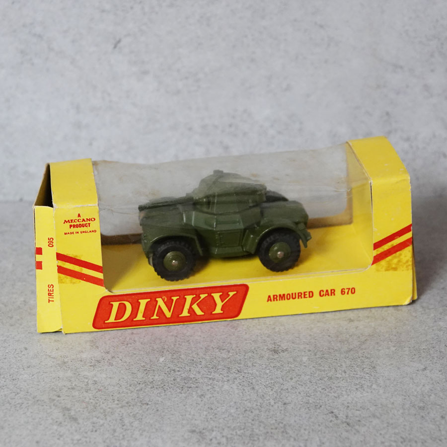 Dinky 670 Armoured car yellow import box RARE