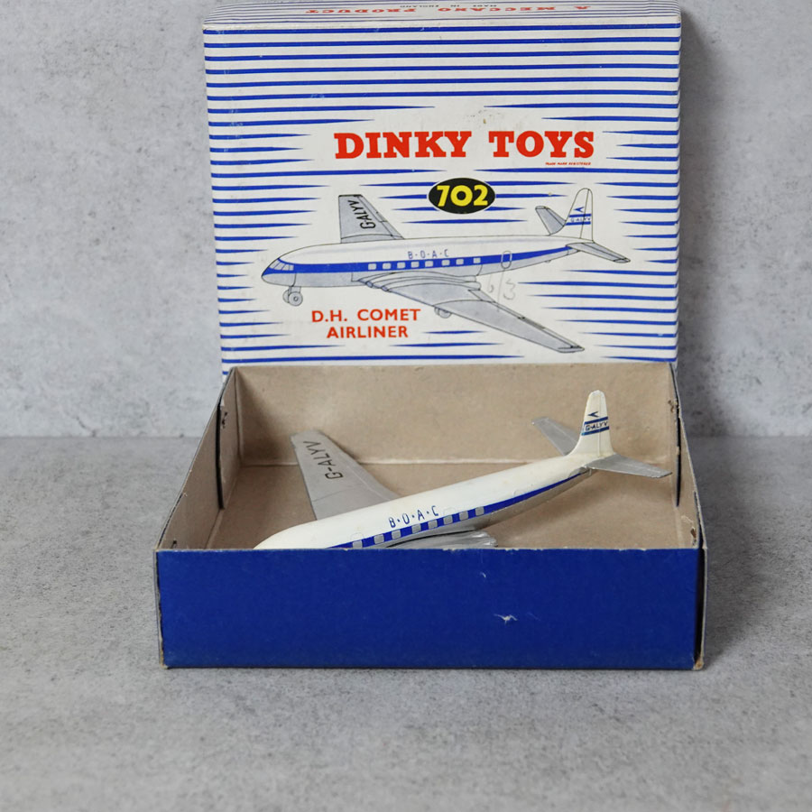 Dinky 702 D.H. Comet Airliner BOAC