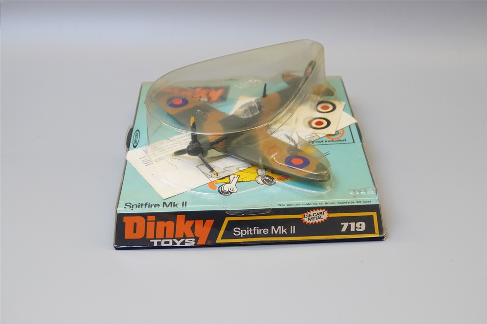 Dinky 719 Spitfire MKll