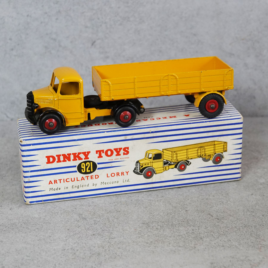 Dinky 921 Bedford Articulated Lorry Dual Numbered Box