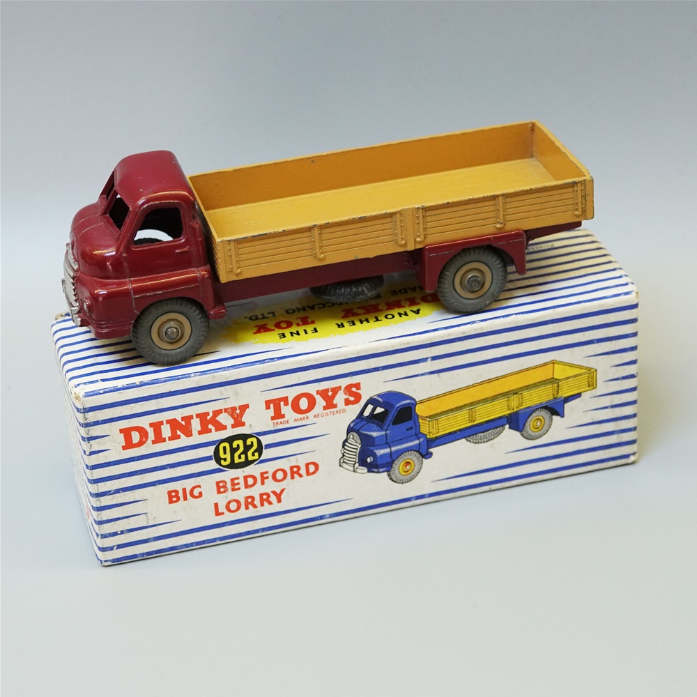 Dinky 922 Big Bedford lorry in maroon and tan