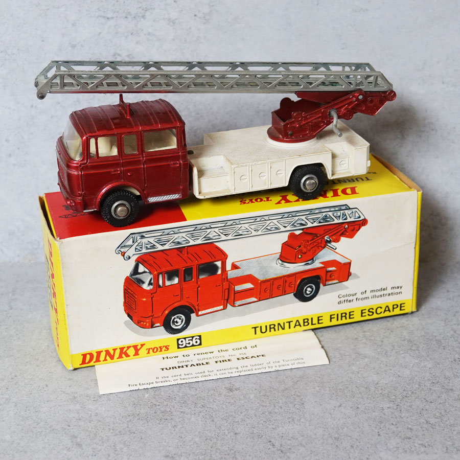 Dinky 956 Turntable Fire Escape metallic red with white back 