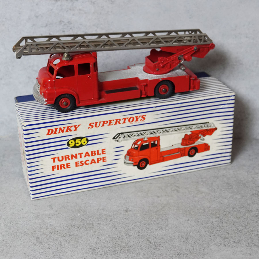 Dinky 956 turntable fire escape red & silver 