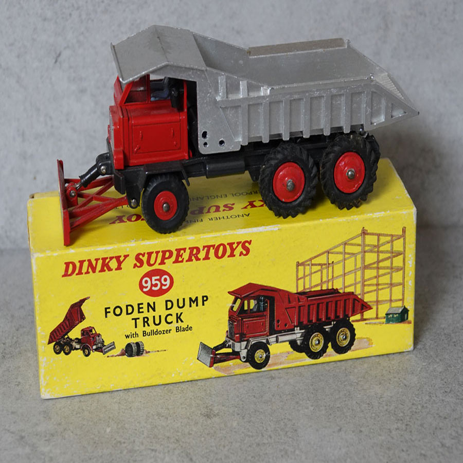 Dinky 959 Foden dump truck red silver back