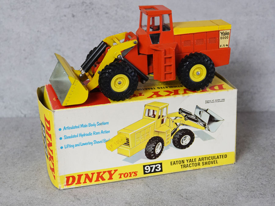 Dinky 973 Eaton Yale Artic Tractor Shovel