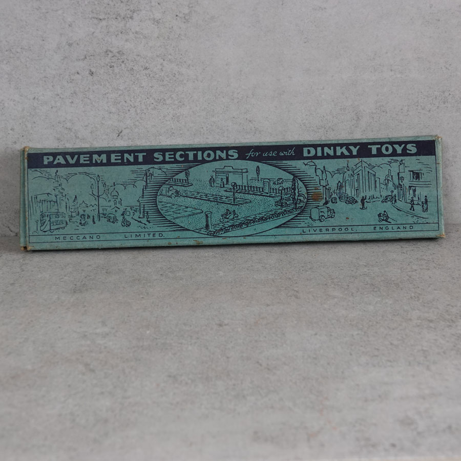 Dinky No 46 Pavement sections 1937 - 1941