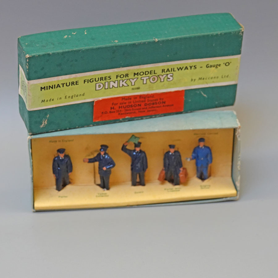 Dinky No.1 Station staff miniature figures Hudson Dobson label