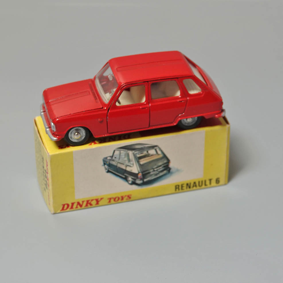 Dinky 1416 Renault 6 in red