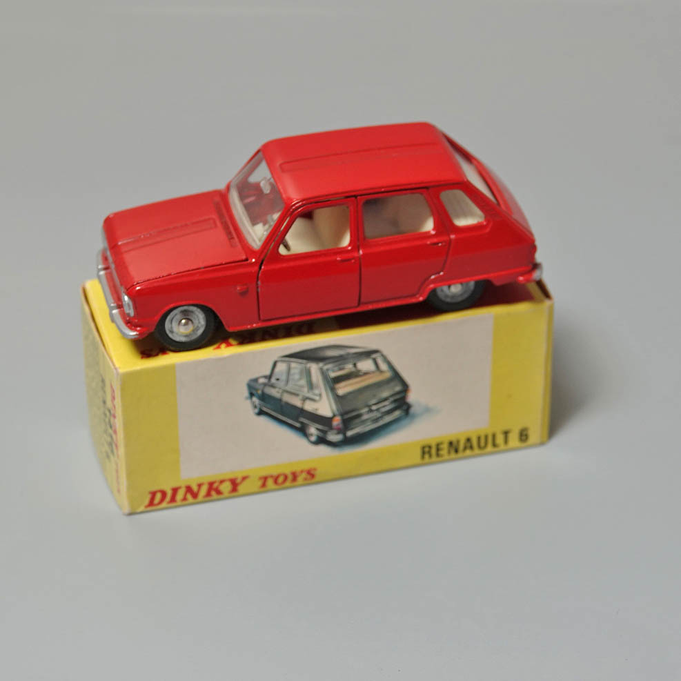 Dinky 1416 Renault 6 in Red