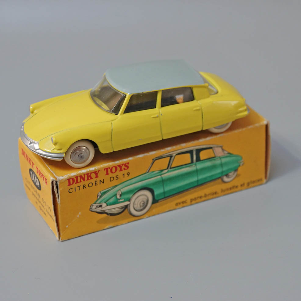 Dinky 24cp Citroen DS19 in yellow grey roof