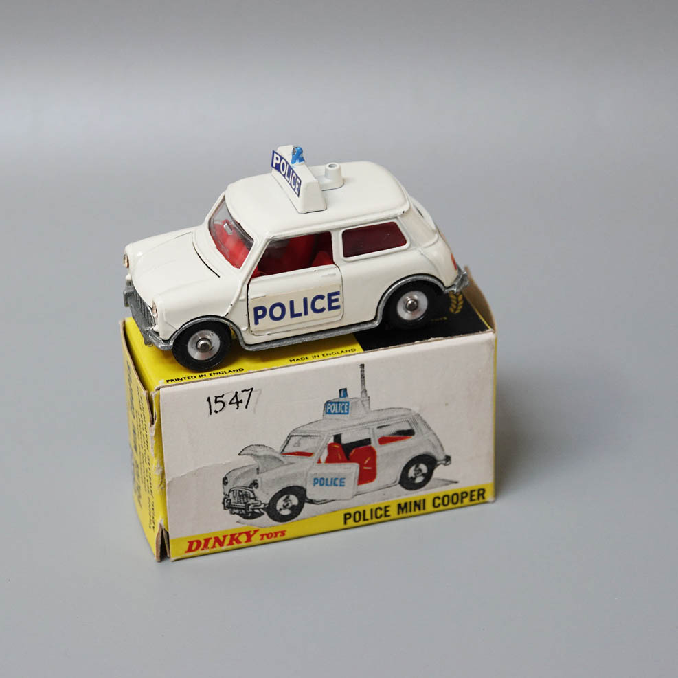 Dinky 250 Police mini cooper S with boot transfer large Police lettering on doors(1)
