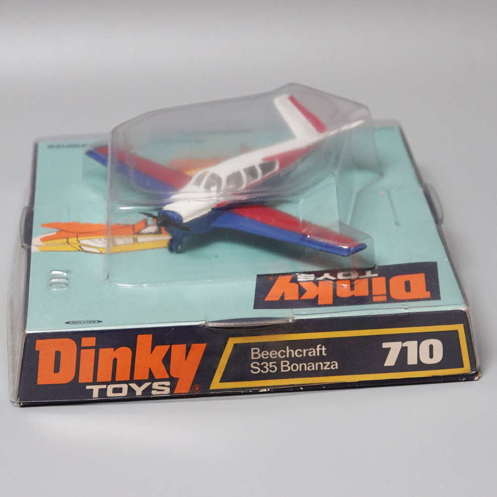 Dinky 710 Beechcraft S35 Bonanza red white and blue