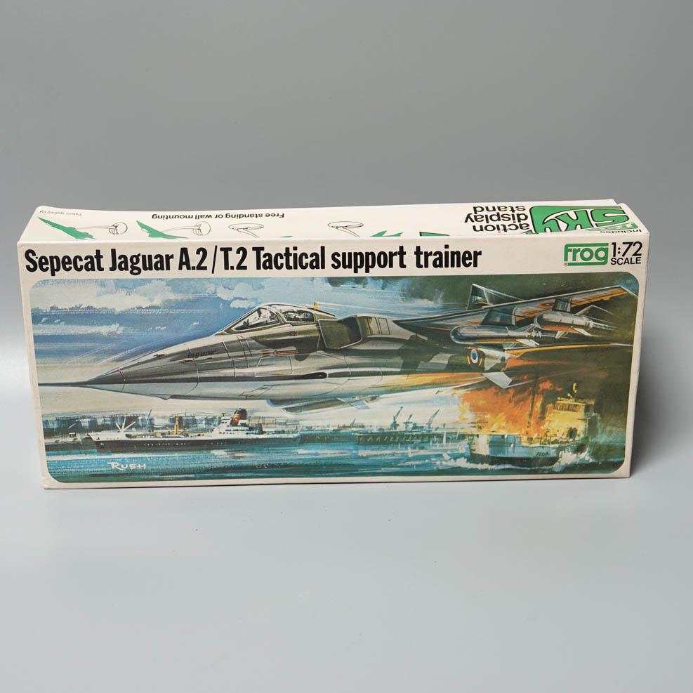 Frog F402 Sepecat Jaguar A.2/T.2 Tactical Support Trainer