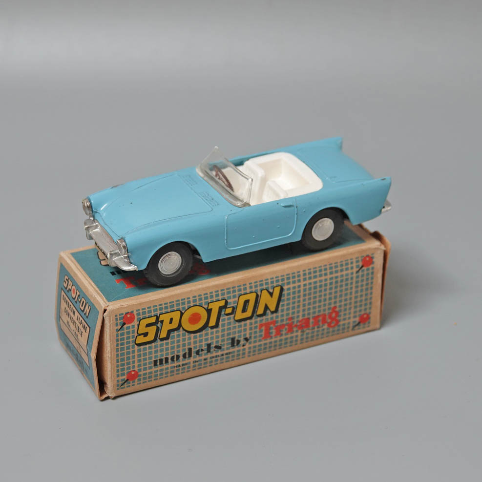 Spot-on 191 Sunbeam Alpine Convertible in sky blue