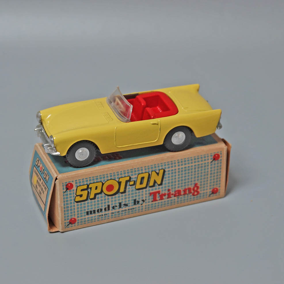 Spot-on 191 Sunbeam Alpine Convertible in yellow (Scarce)