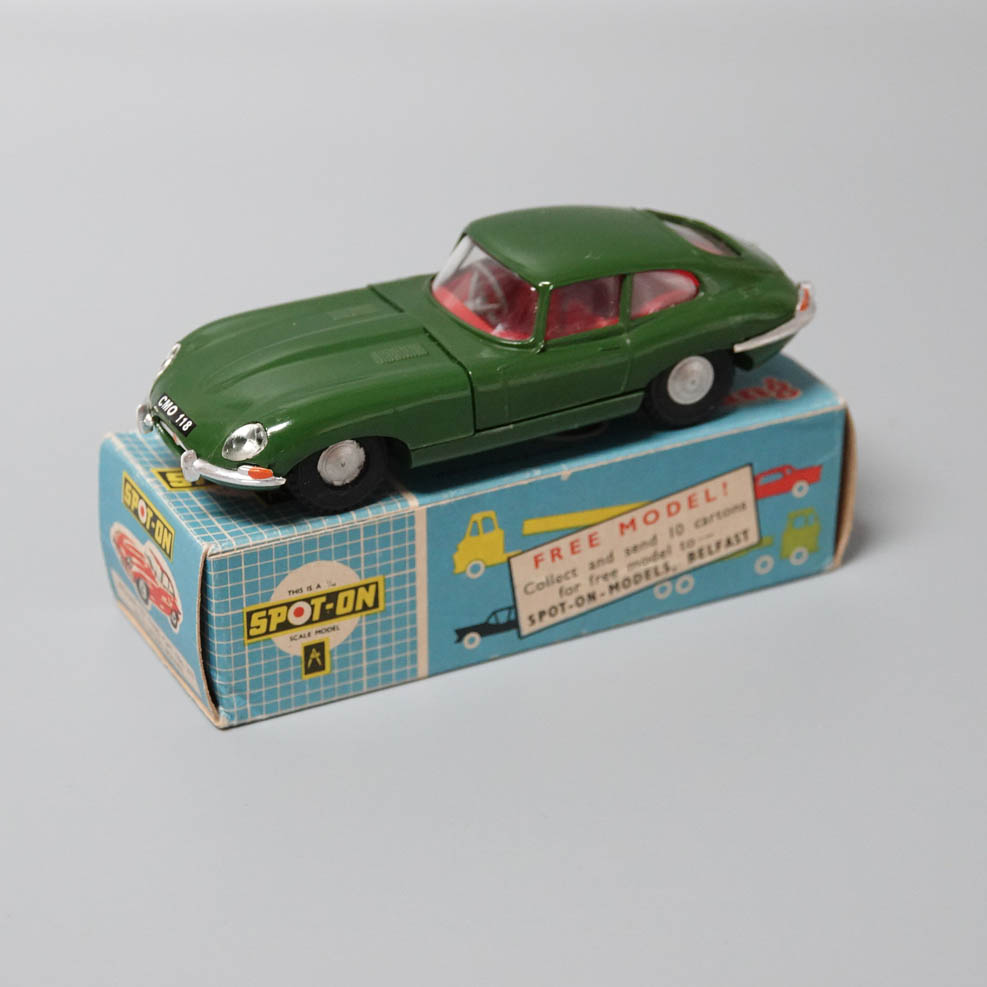 Spot-on 217 E Type Jaguar in green  with red interior (Scarce)